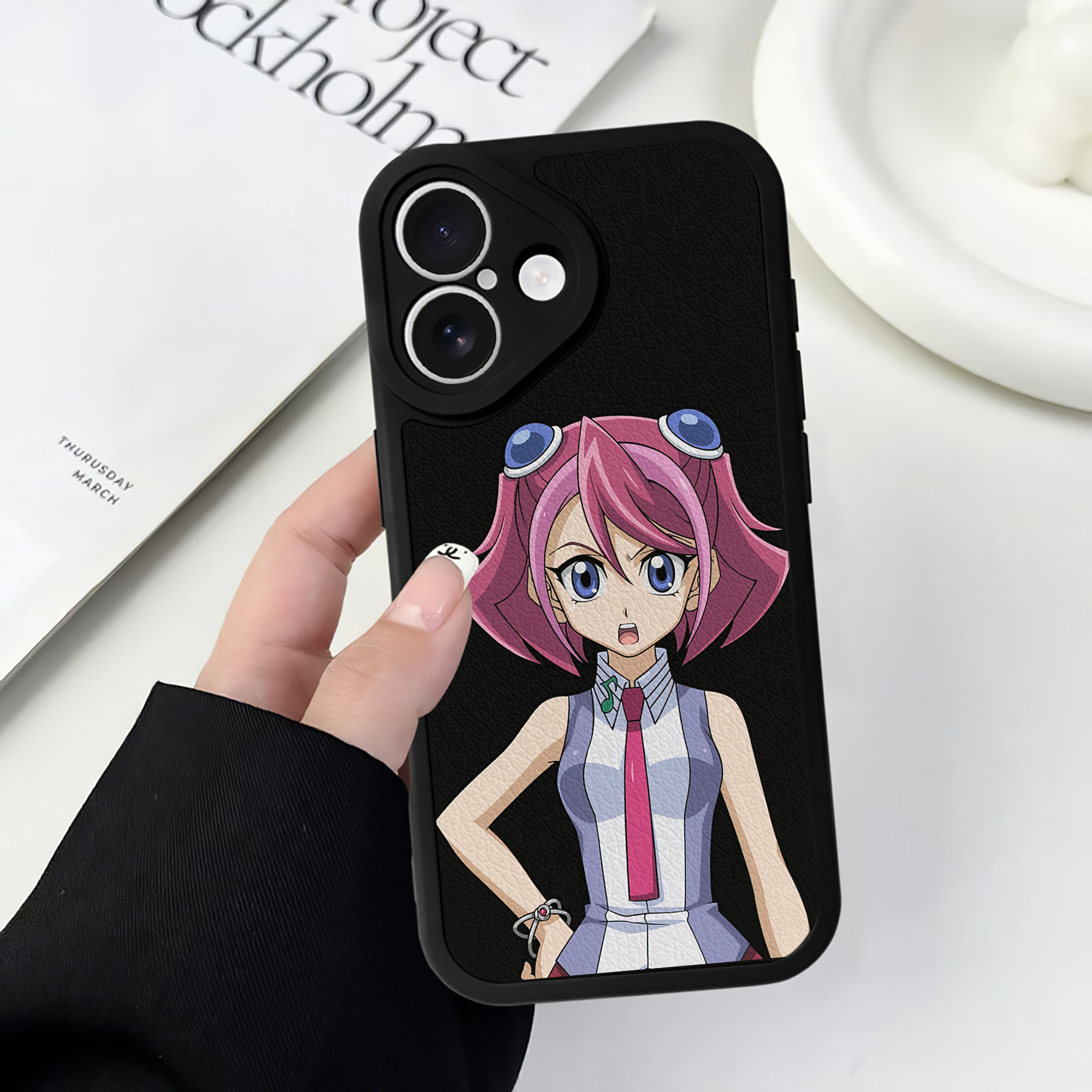 遊☆戯☆王 Yu-Gi-Oh! 【iPhone 16シリーズ対応】シリコンスマホケース（レザー調） 材質：シリコン